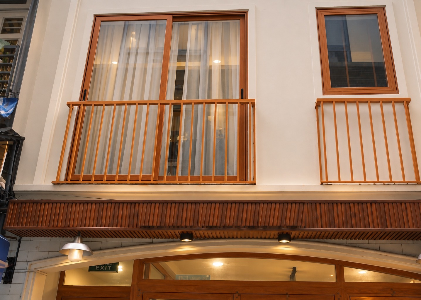 building-balcony-view Havira Ham Nghi EN101 - Deluxe studio - building balcony view